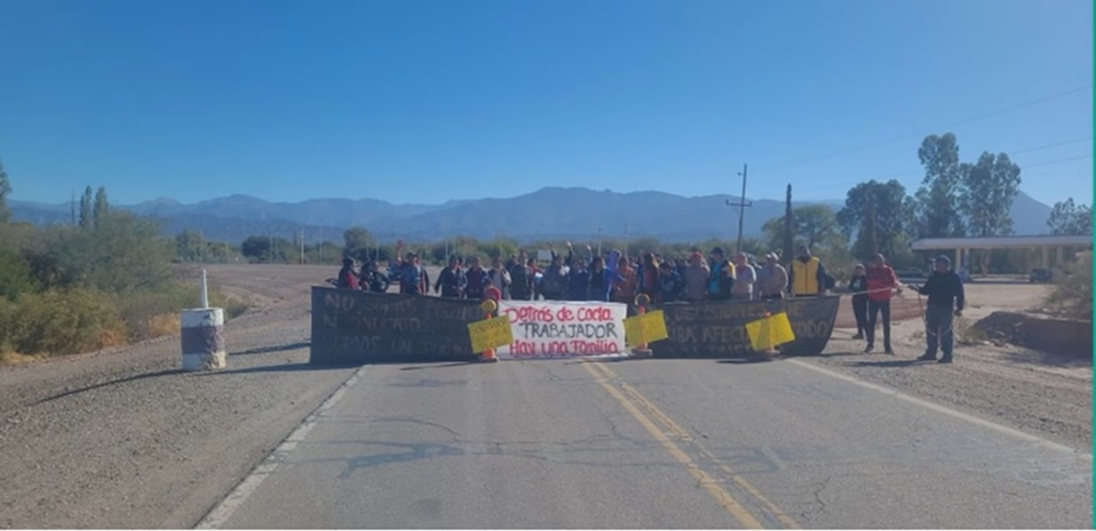 La Rioja: vecinos de Guandacol protestaron contra el bloqueo de proyecto Vicuña
