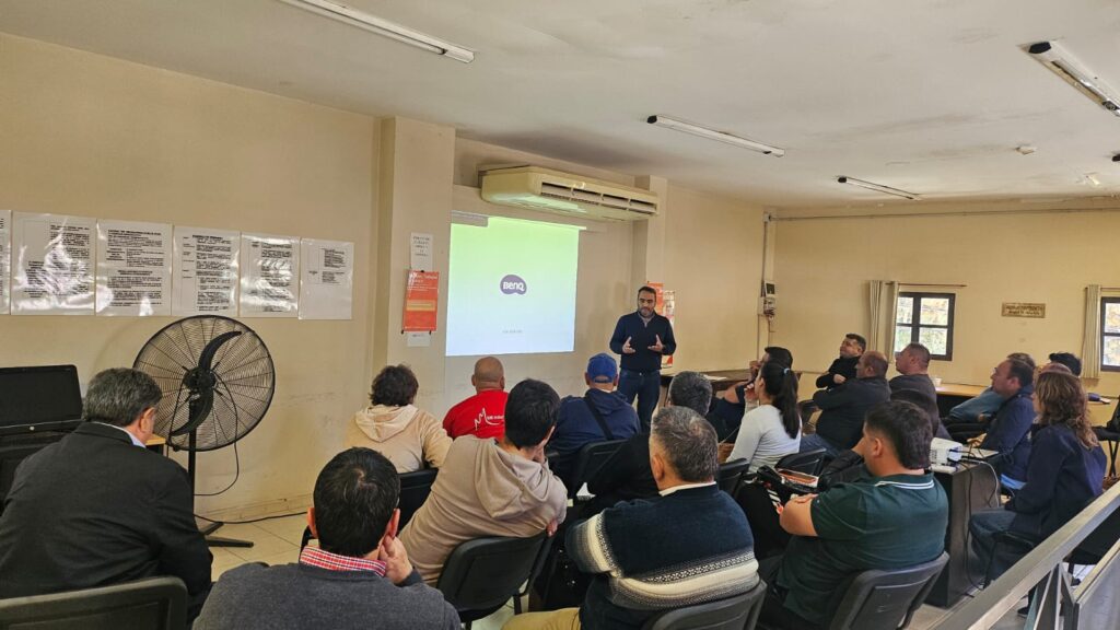 San Juan presentó la Ley de Desarrollo Minero en Iglesia y Jáchal.