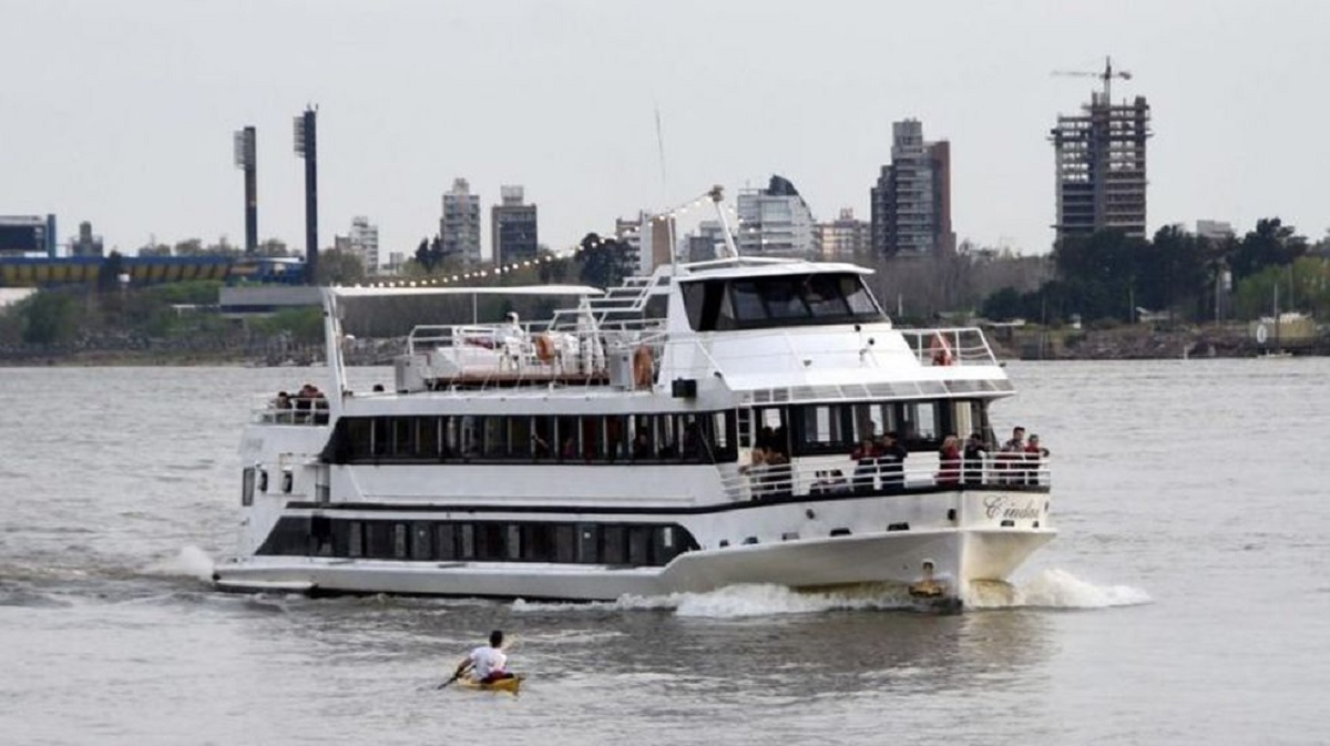 Barco Ciudad de RosarioBarco Ciudad de Rosario