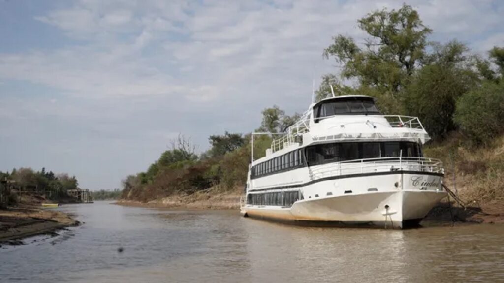 Barco Ciudad de Rosario