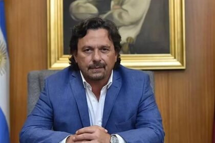 El gobernador Gustavo Sáenz
