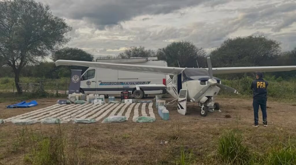 narcotráfico. avioneta. Santa Fe