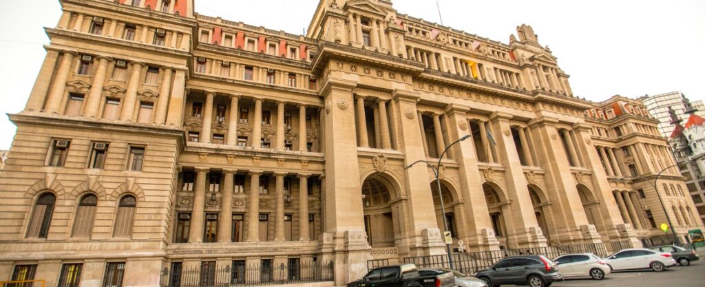 tribunales. justicia