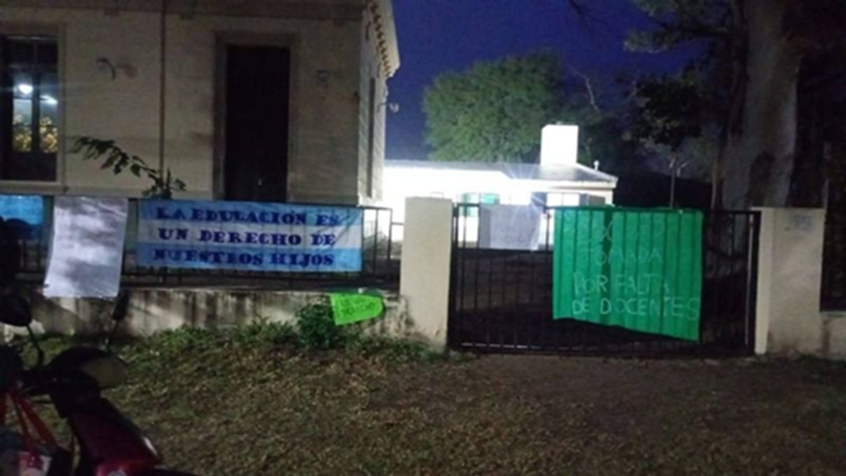 Padres tomaron una escuela en Catamarca por falta de docentes